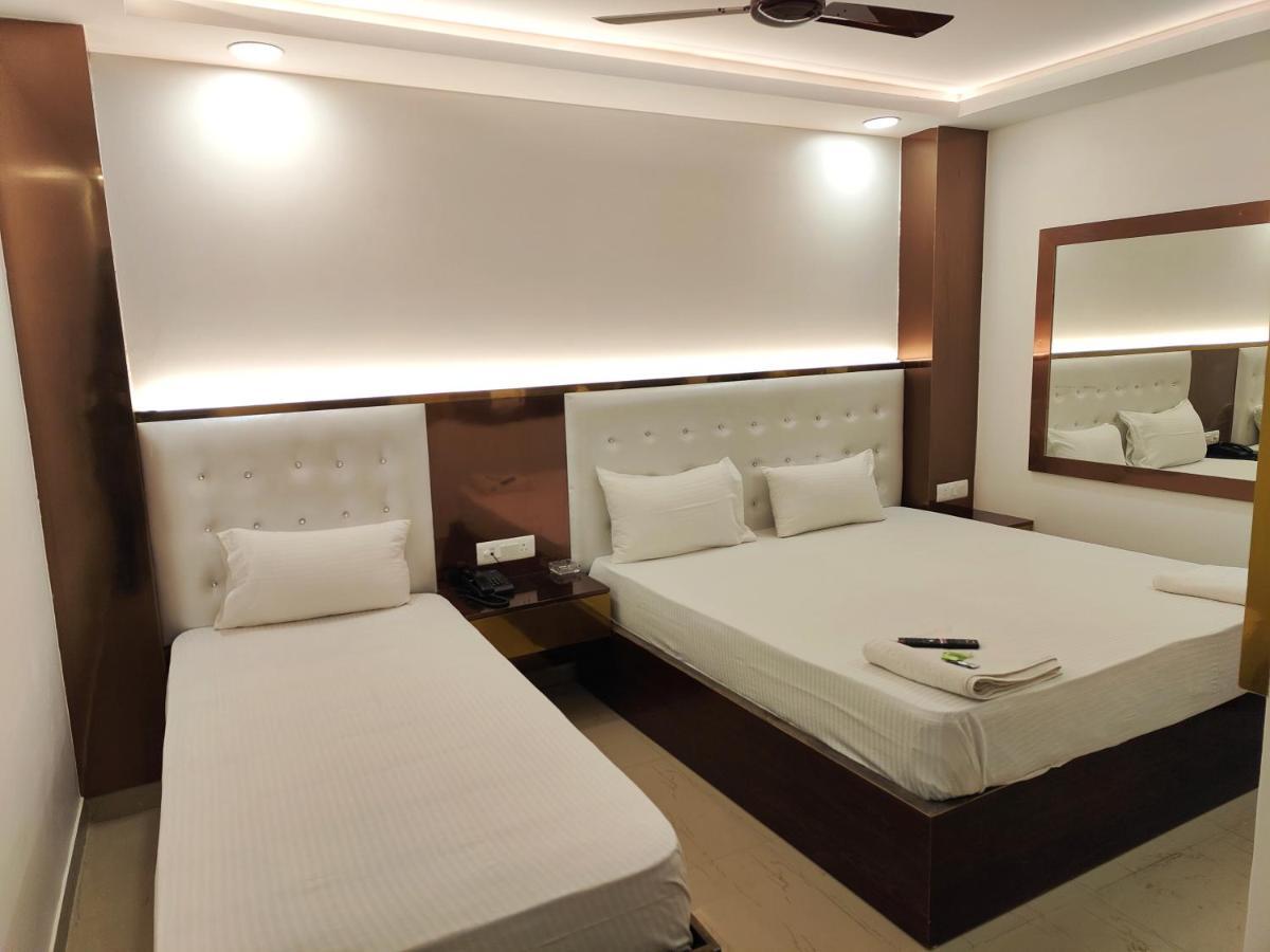 Hotel Apple Villa - New Delhi Exterior photo